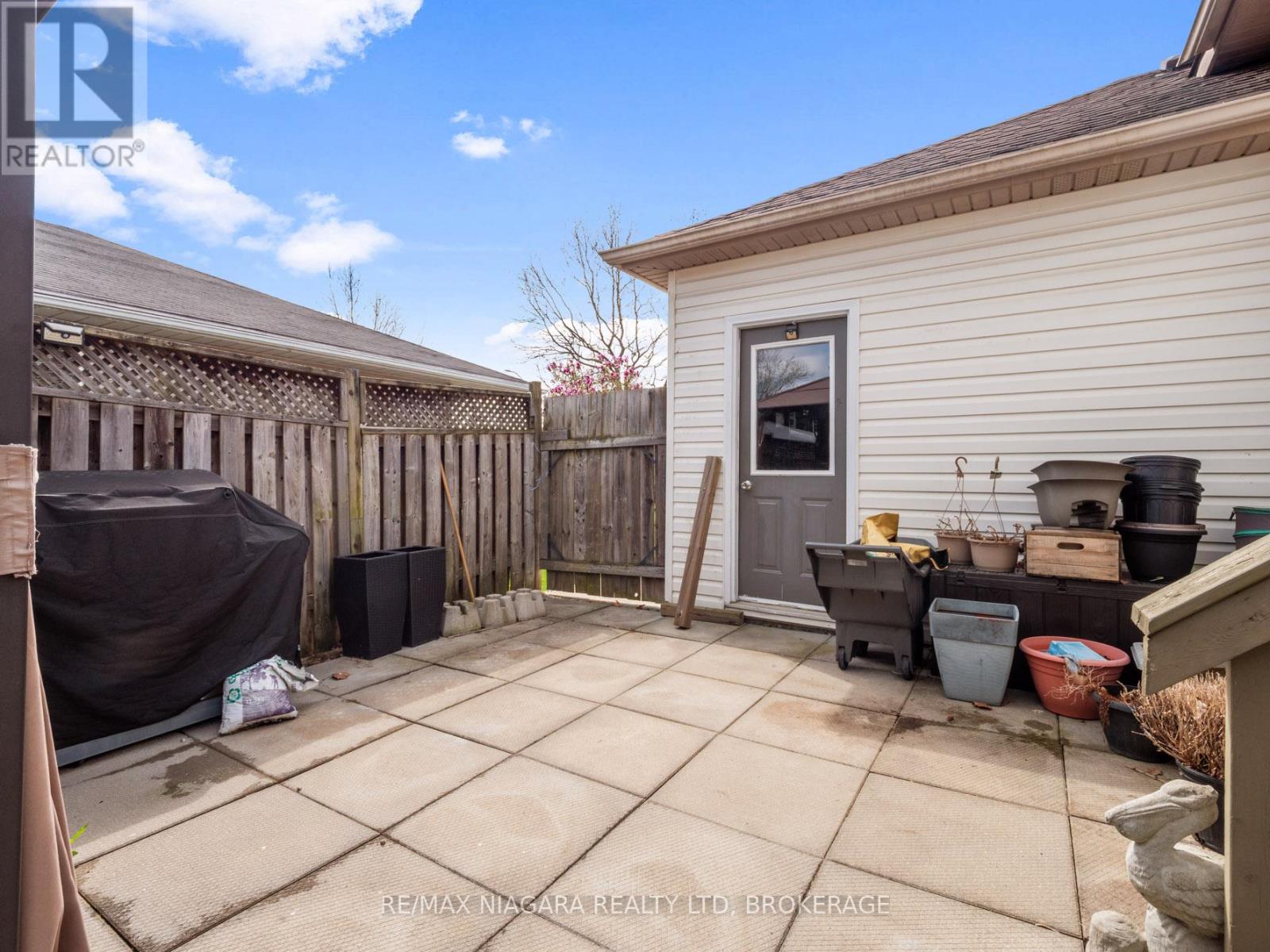 Photo 25 of 3564 Hill Street, Fort Erie ON