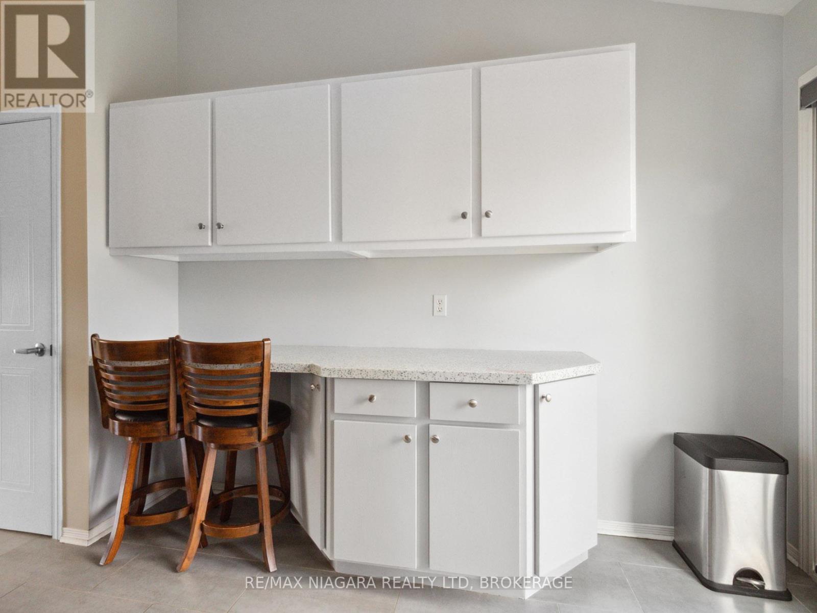 Photo 9 of 3564 Hill Street, Fort Erie ON