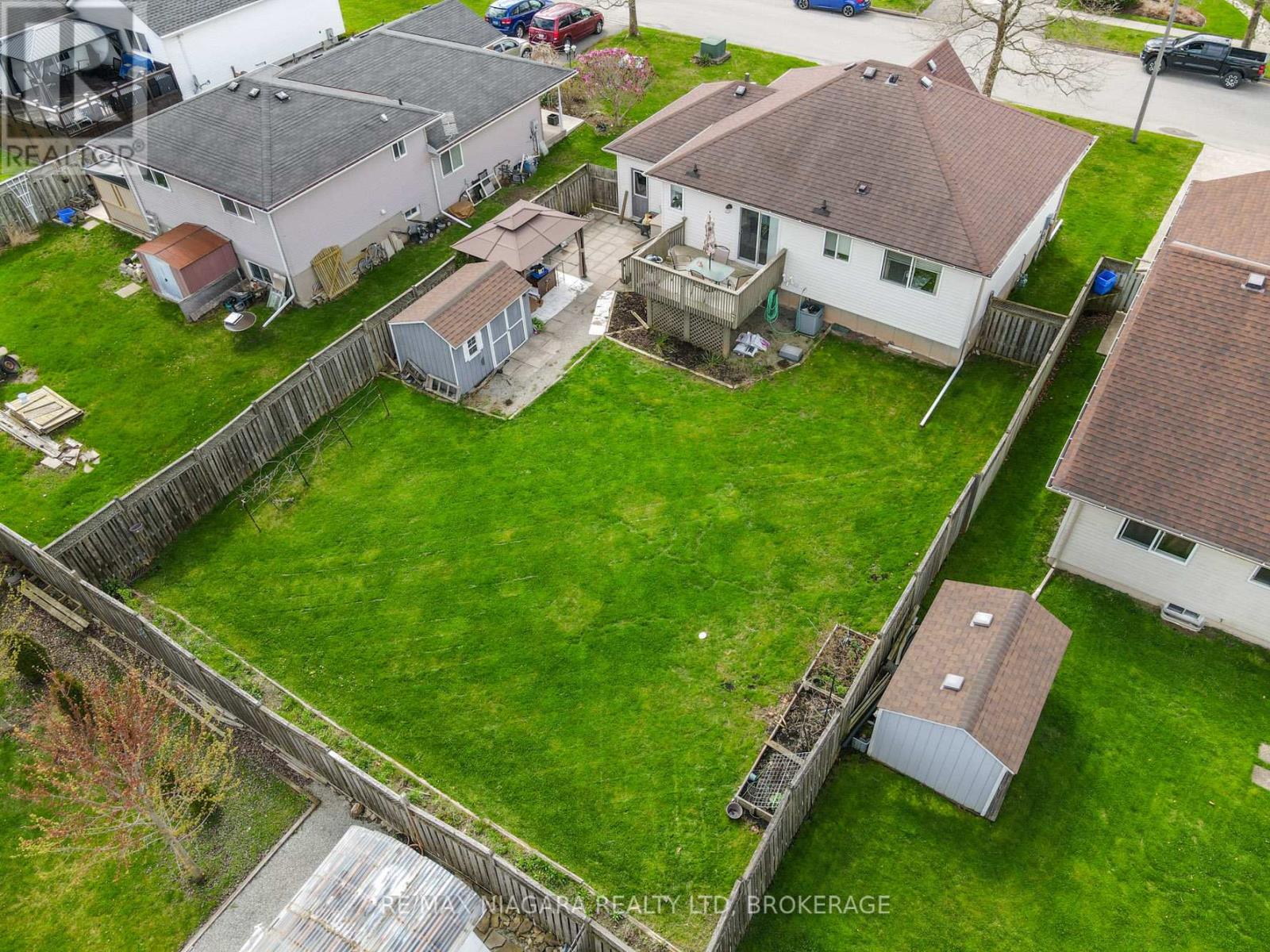 Photo 32 of 3564 Hill Street, Fort Erie ON