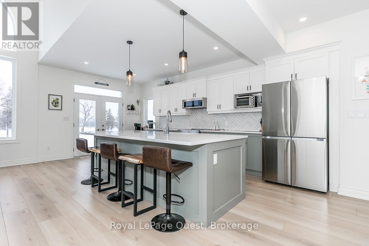 Photo 9 of 21 Rosy Beach Court, Ramara ON
