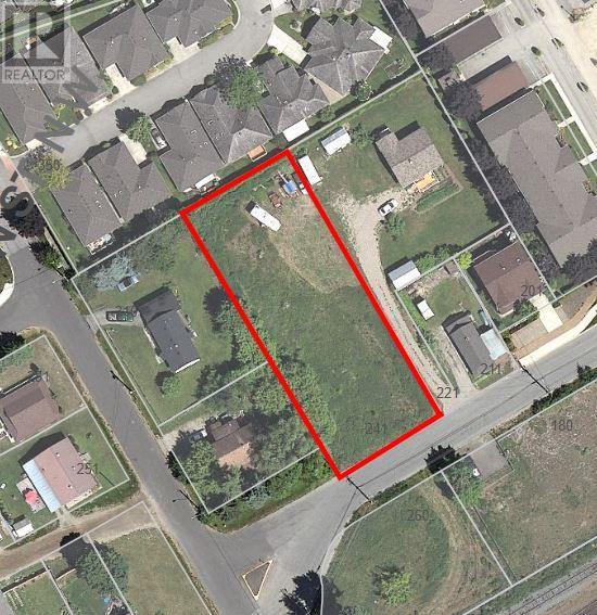 Photo 6 of 241 Beatty Avenue Nw, Salmon Arm BC