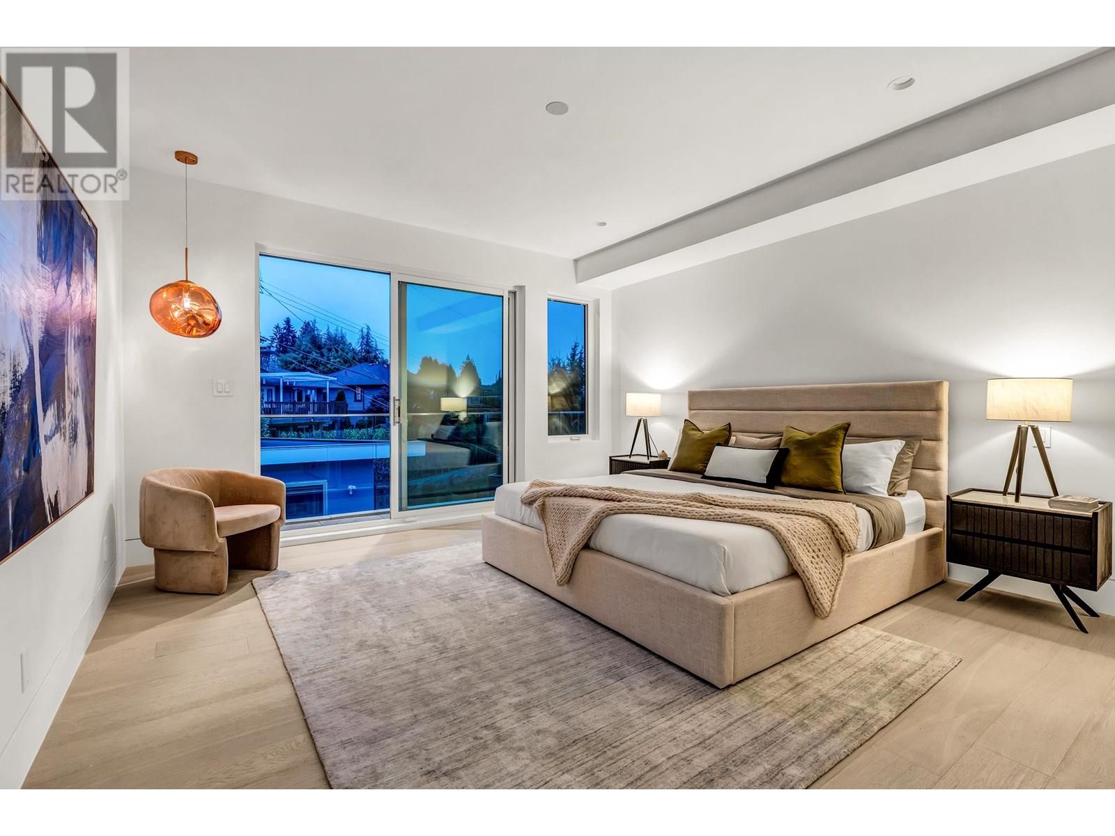 4500 CANTERBURY CRESCENT, North Vancouver