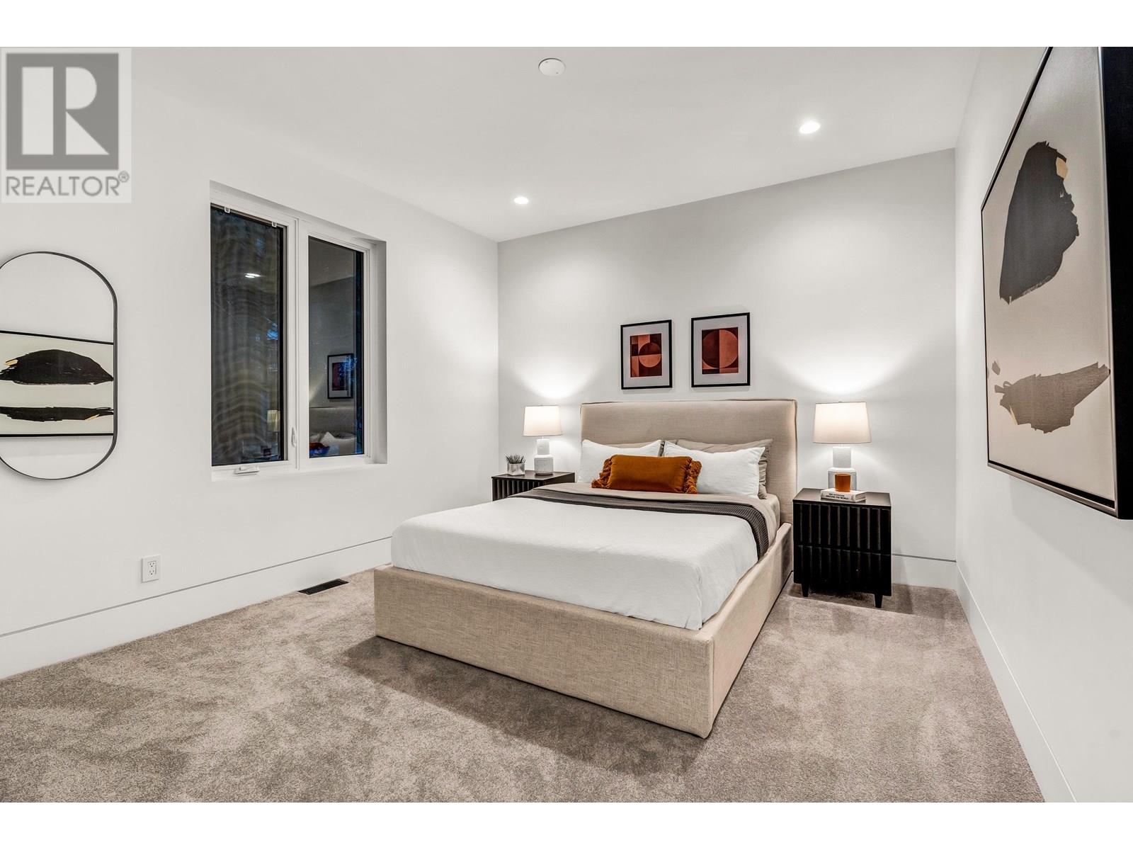4500 CANTERBURY CRESCENT, North Vancouver