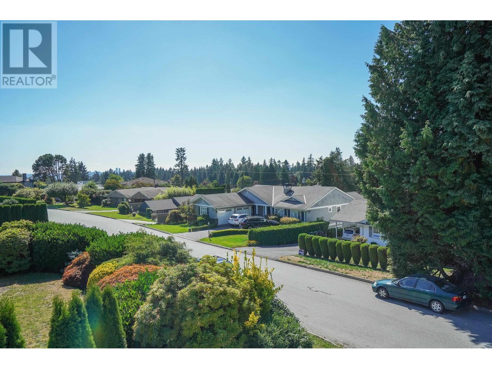 4500 CANTERBURY CRESCENT, North Vancouver