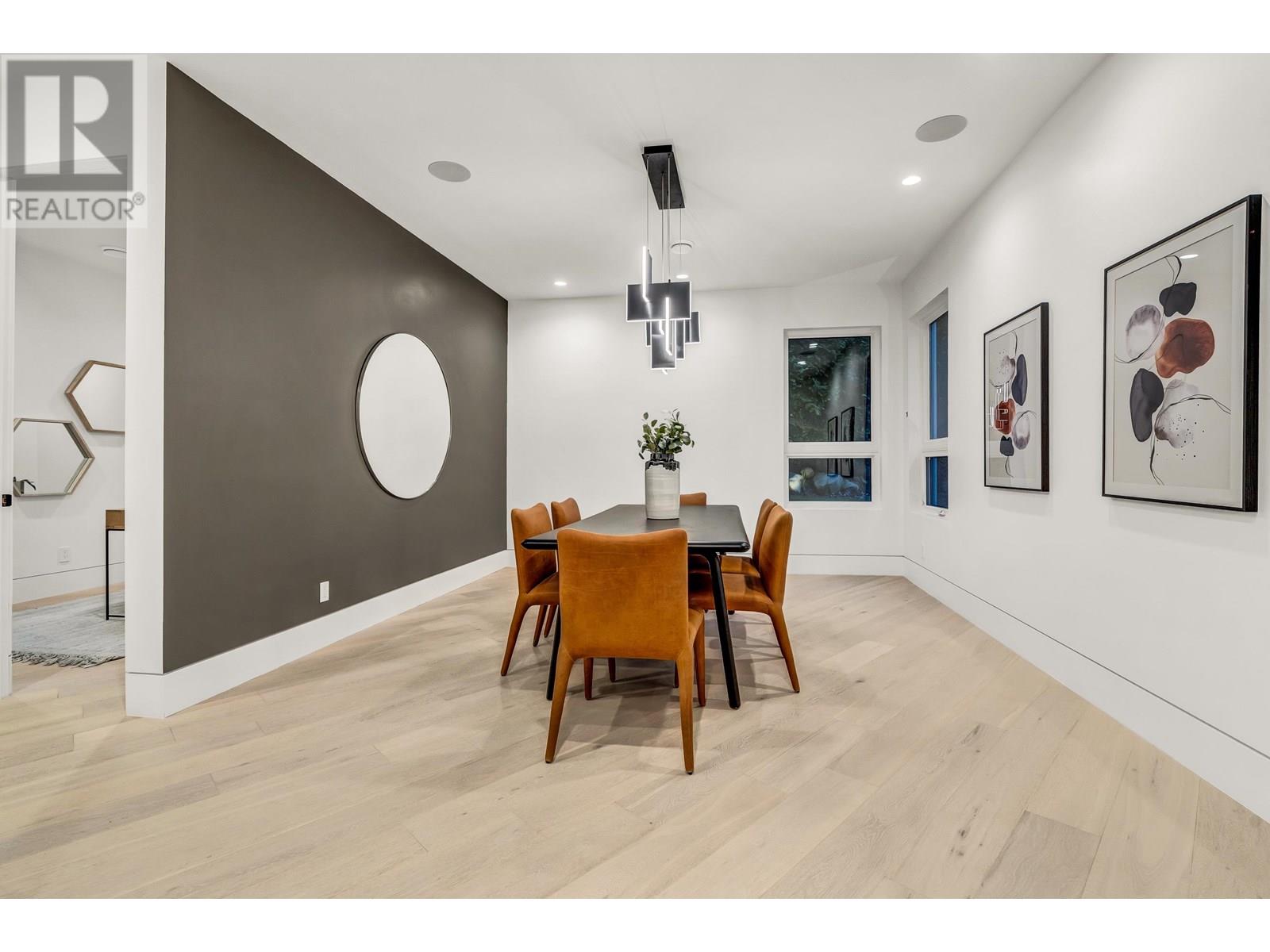 4500 CANTERBURY CRESCENT, North Vancouver