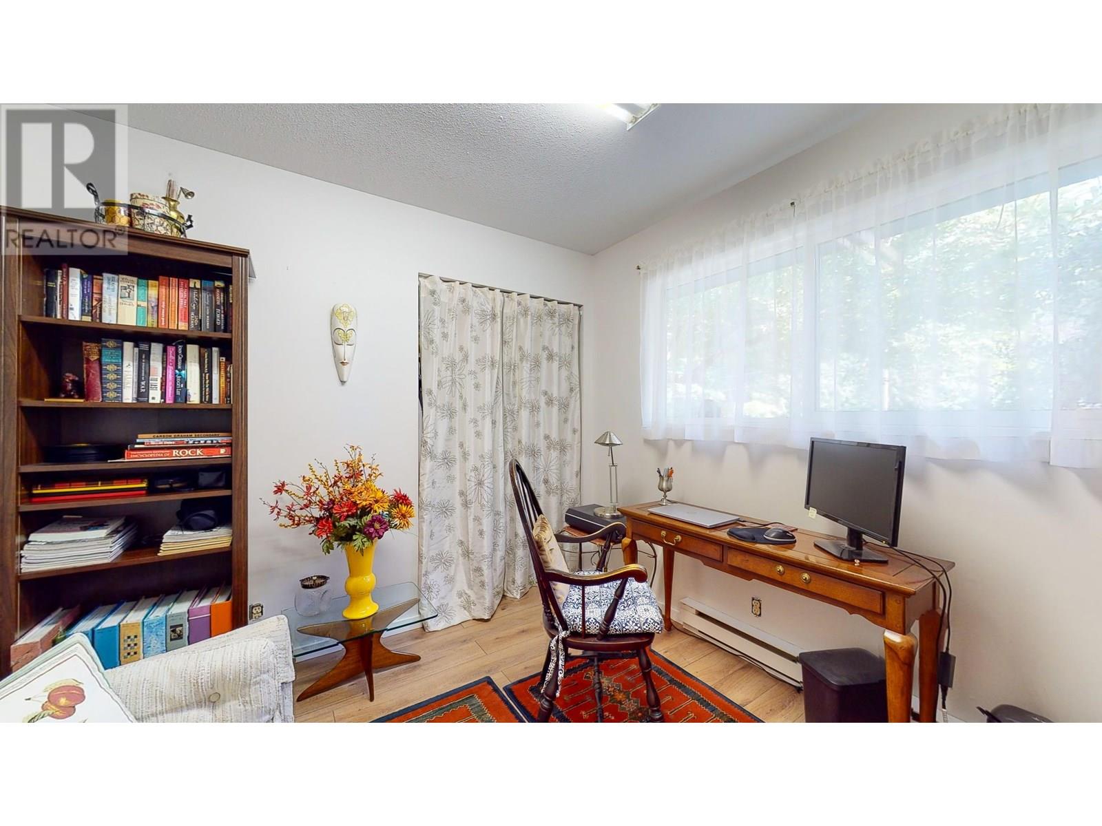 4569 FRANCIS PENINSULA ROAD, Madeira Park