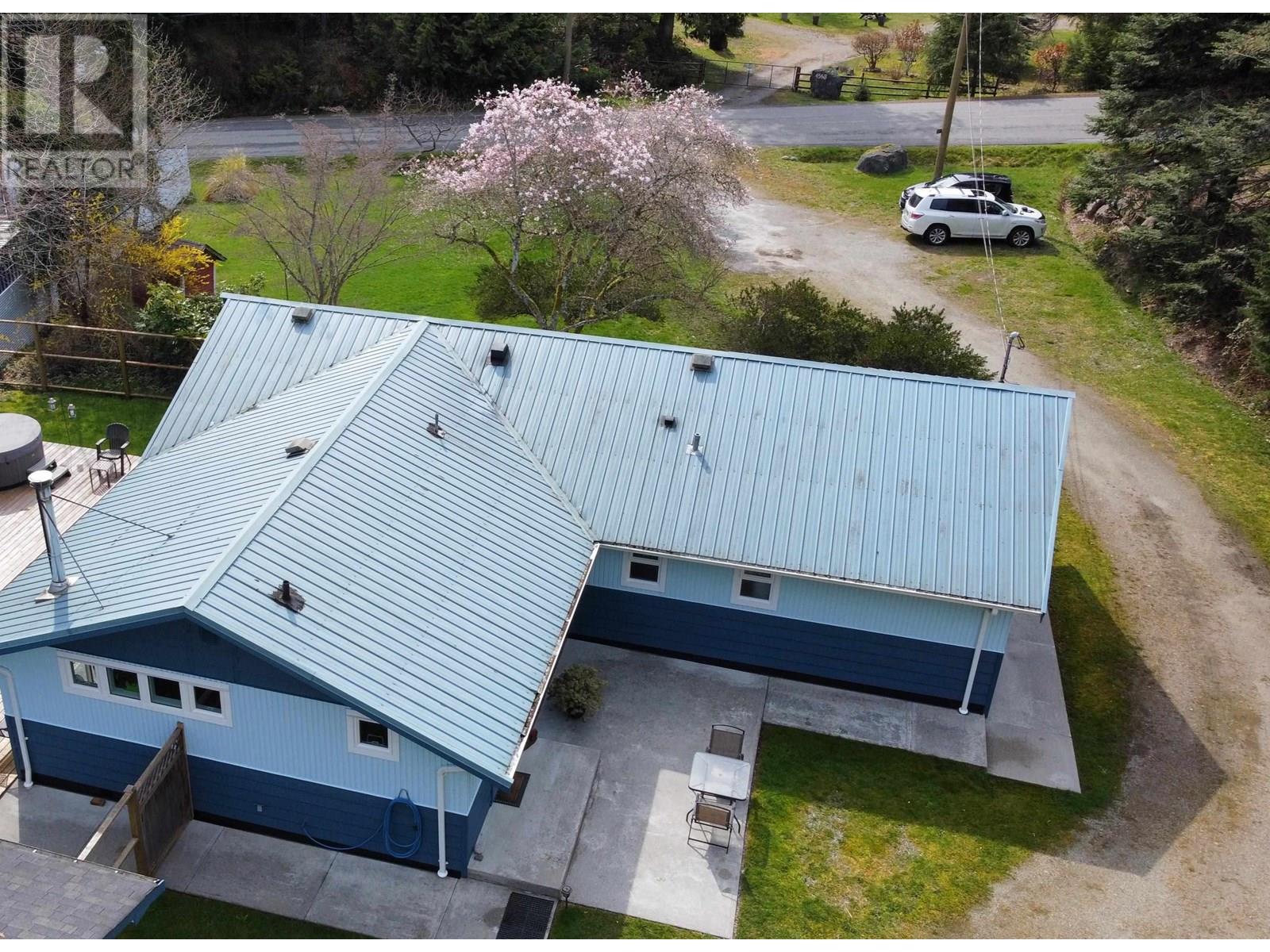4569 FRANCIS PENINSULA ROAD, Madeira Park