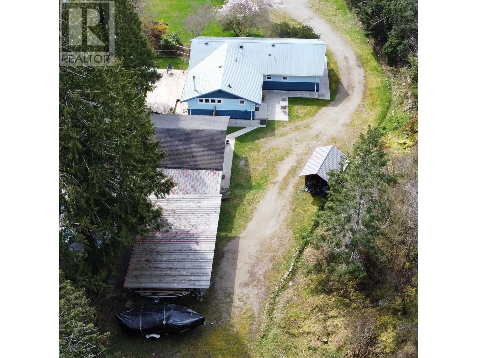 4569 FRANCIS PENINSULA ROAD, Madeira Park