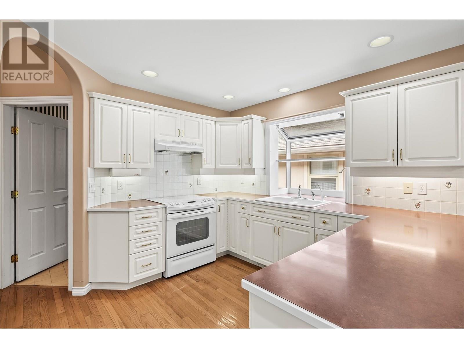  4003 Gallaghers Terrace, Kelowna