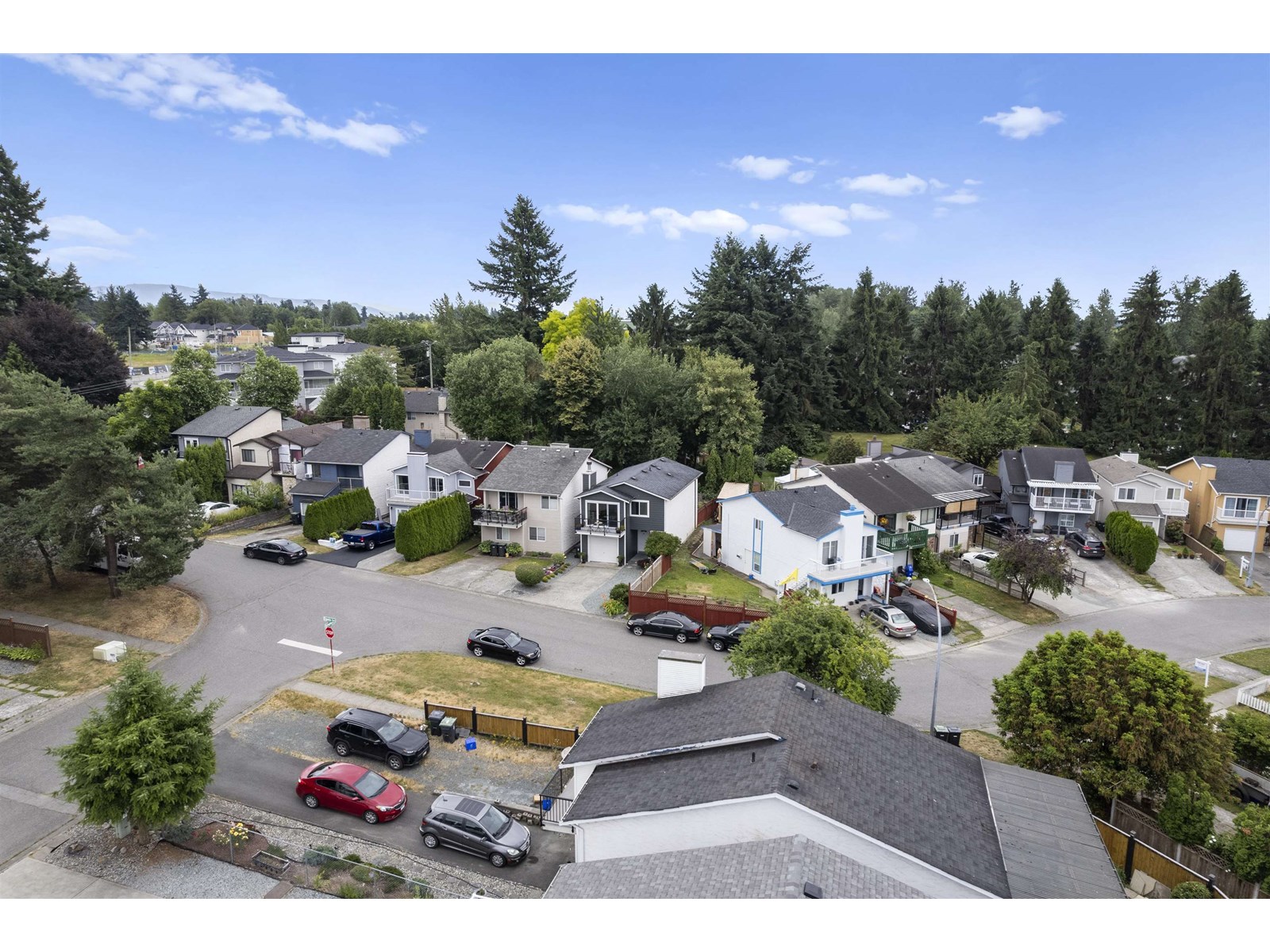 Photo 22 of 202 Davis Crescent, Langley BC