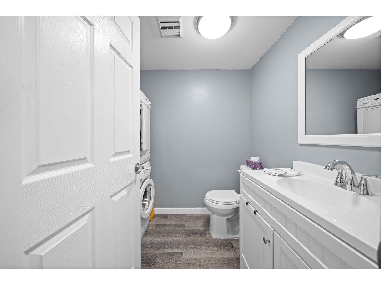 Photo 15 of 202 Davis Crescent, Langley BC