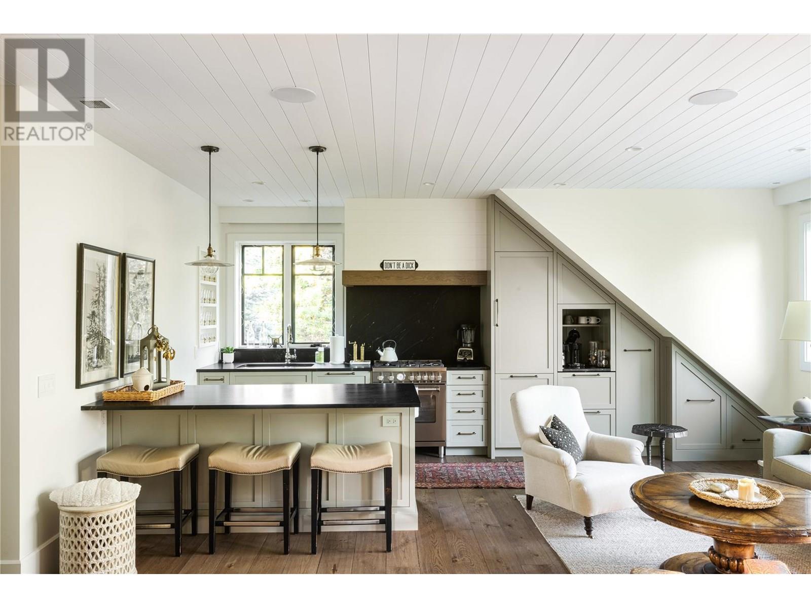 12407 Coldstream Creek Road, Coldstream