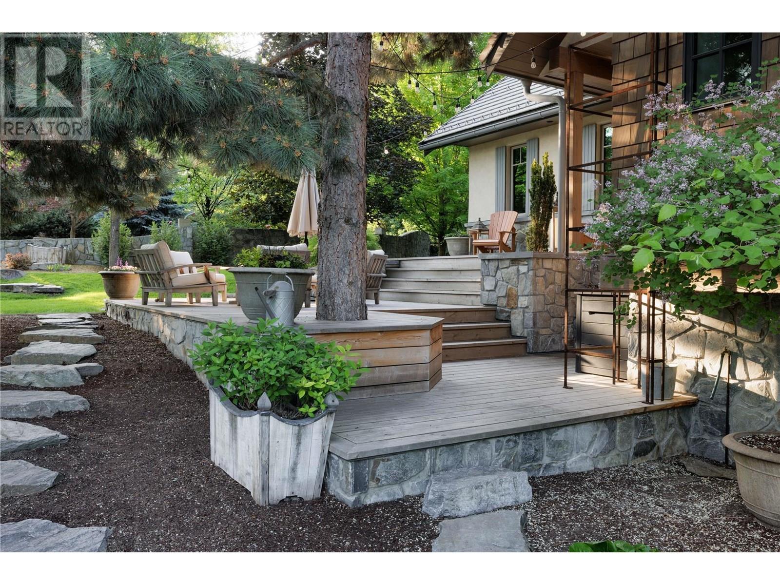 12407 Coldstream Creek Road, Coldstream