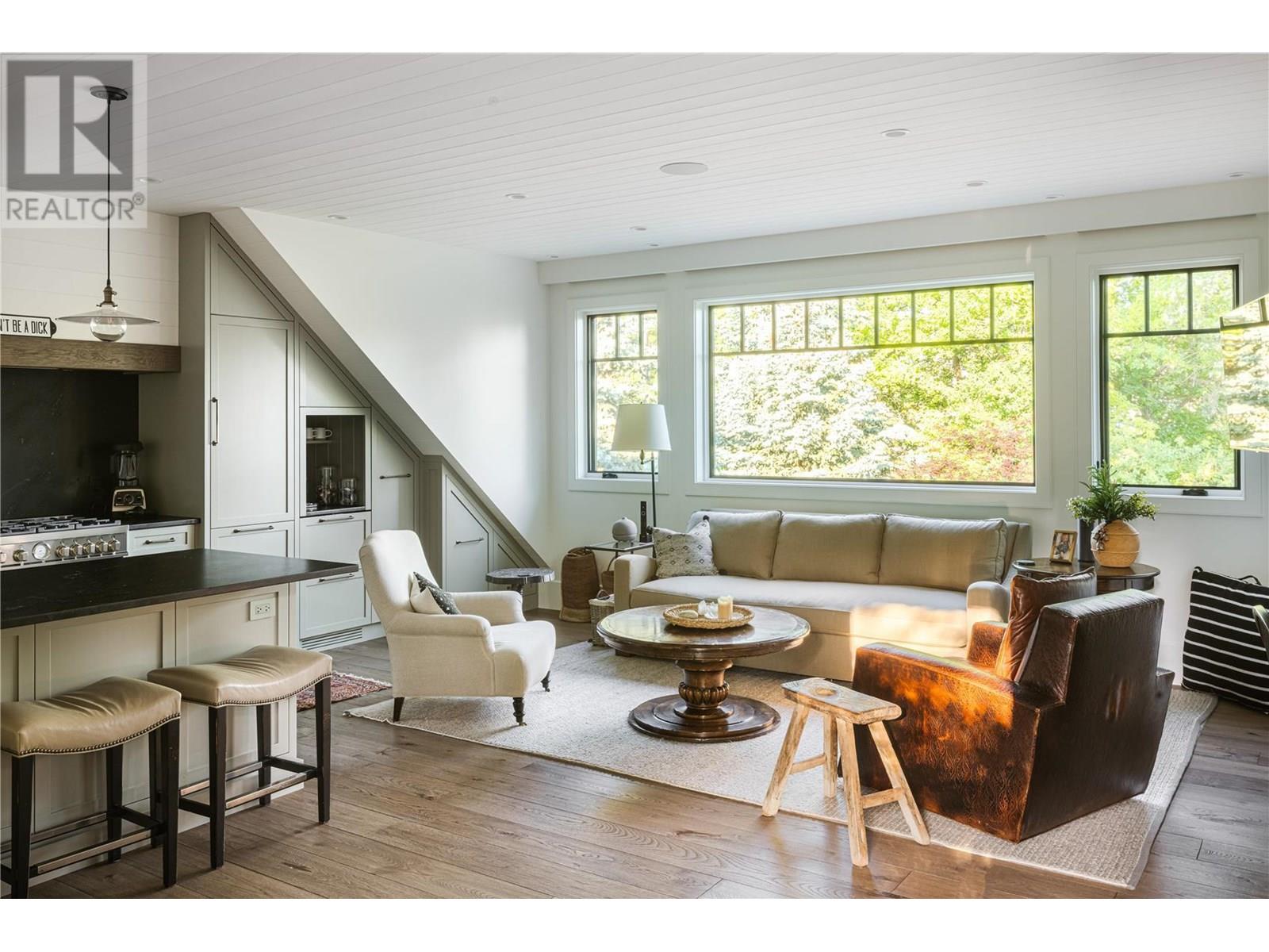 12407 Coldstream Creek Road, Coldstream