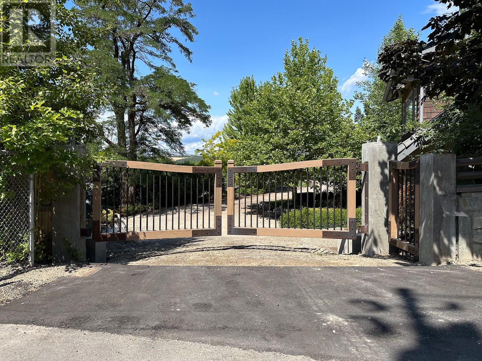 12407 Coldstream Creek Road, Coldstream