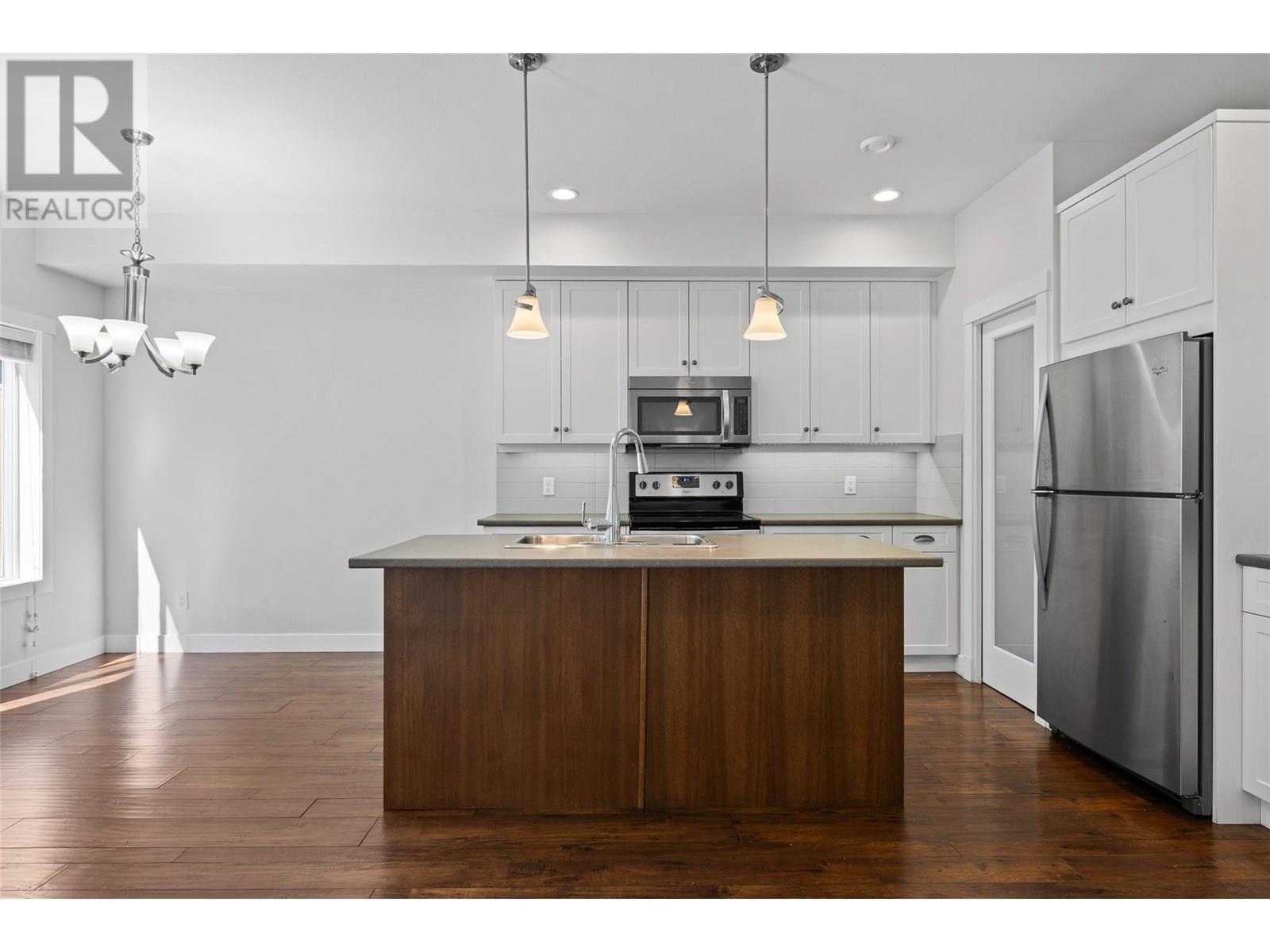 9 10724 Bottom Wood Lake Road Road, Lake Country