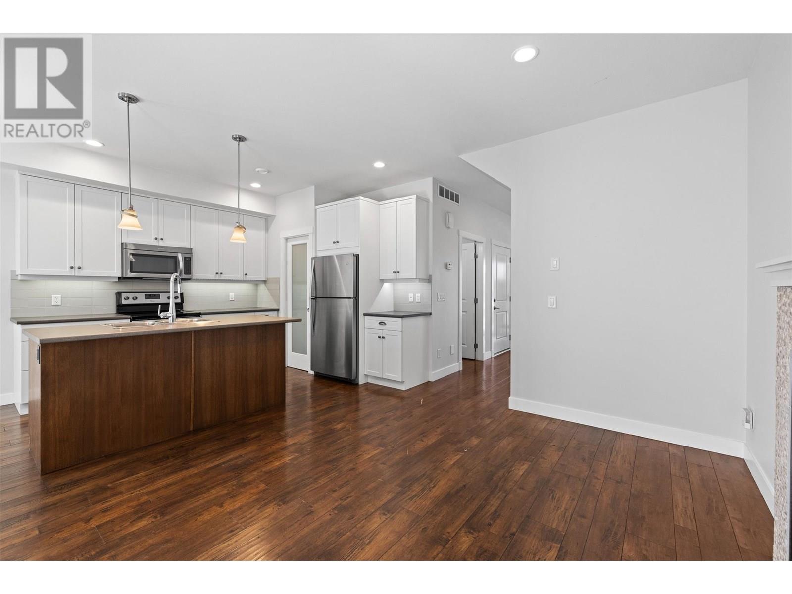 9 10724 Bottom Wood Lake Road Road, Lake Country