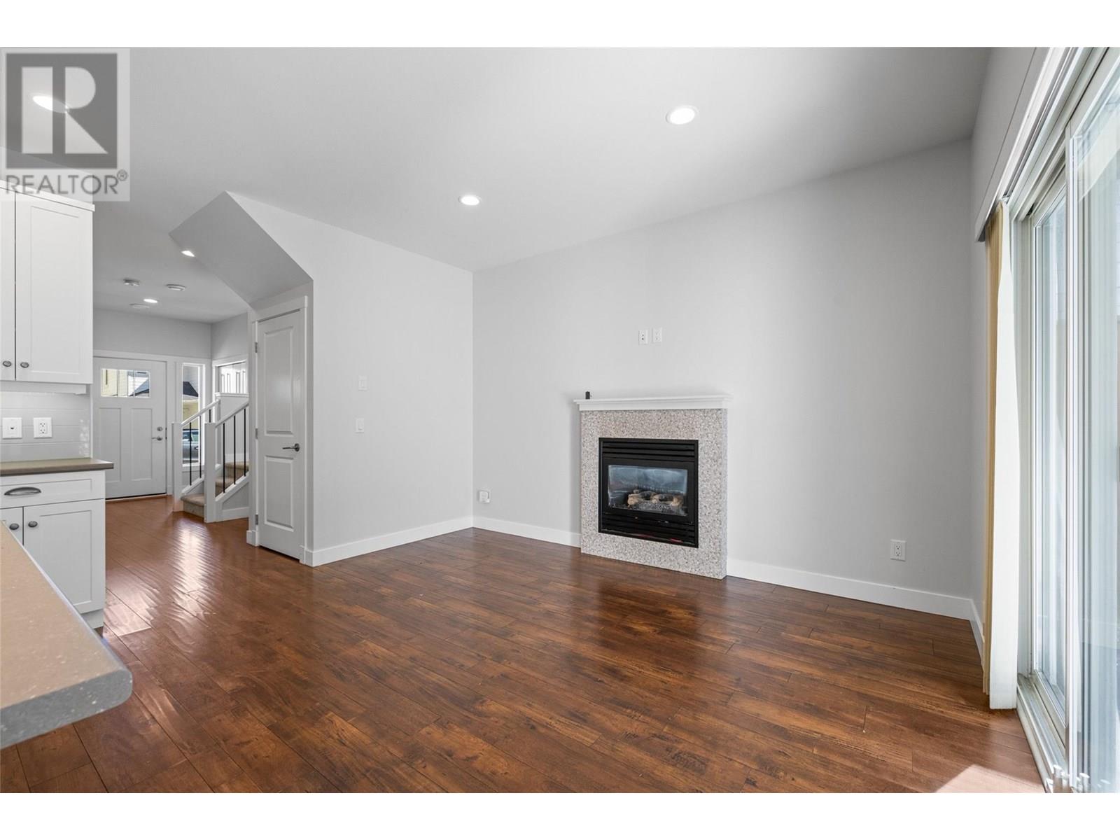 9 10724 Bottom Wood Lake Road Road, Lake Country