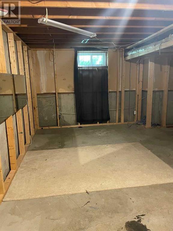 Single Family House for Sale in   Hubalta Road SE Dover Calgary 