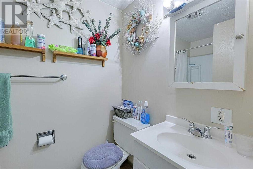 Single Family House for Sale in   Hubalta Road SE Dover Calgary 