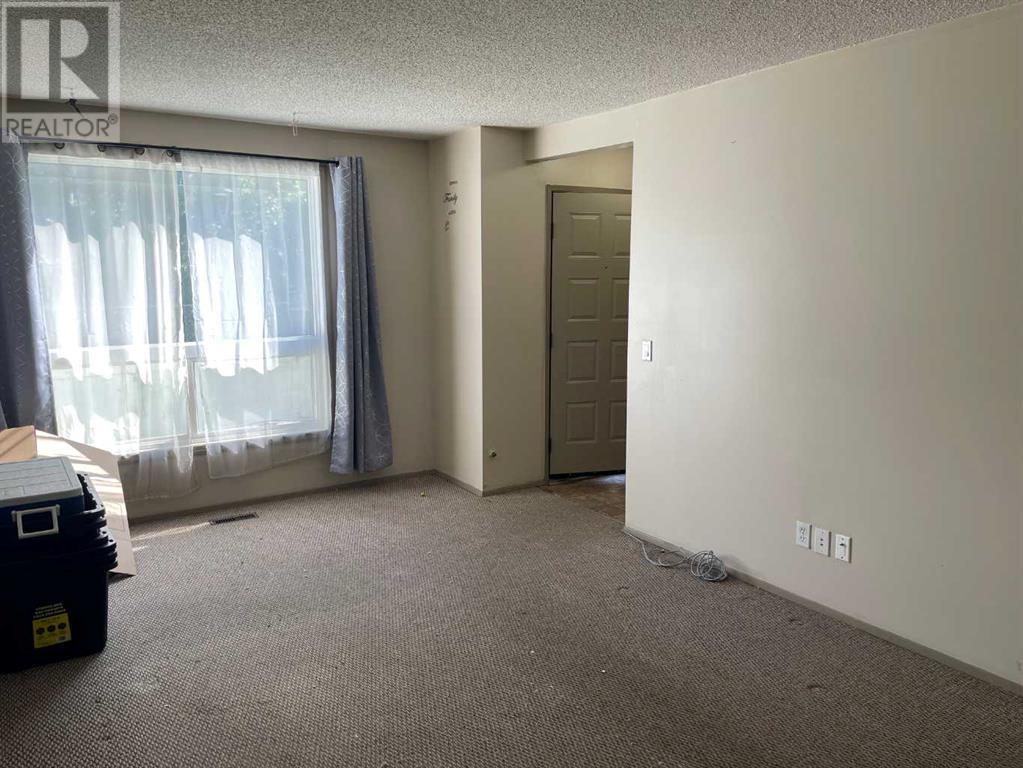 Single Family House for Sale in   Hubalta Road SE Dover Calgary 