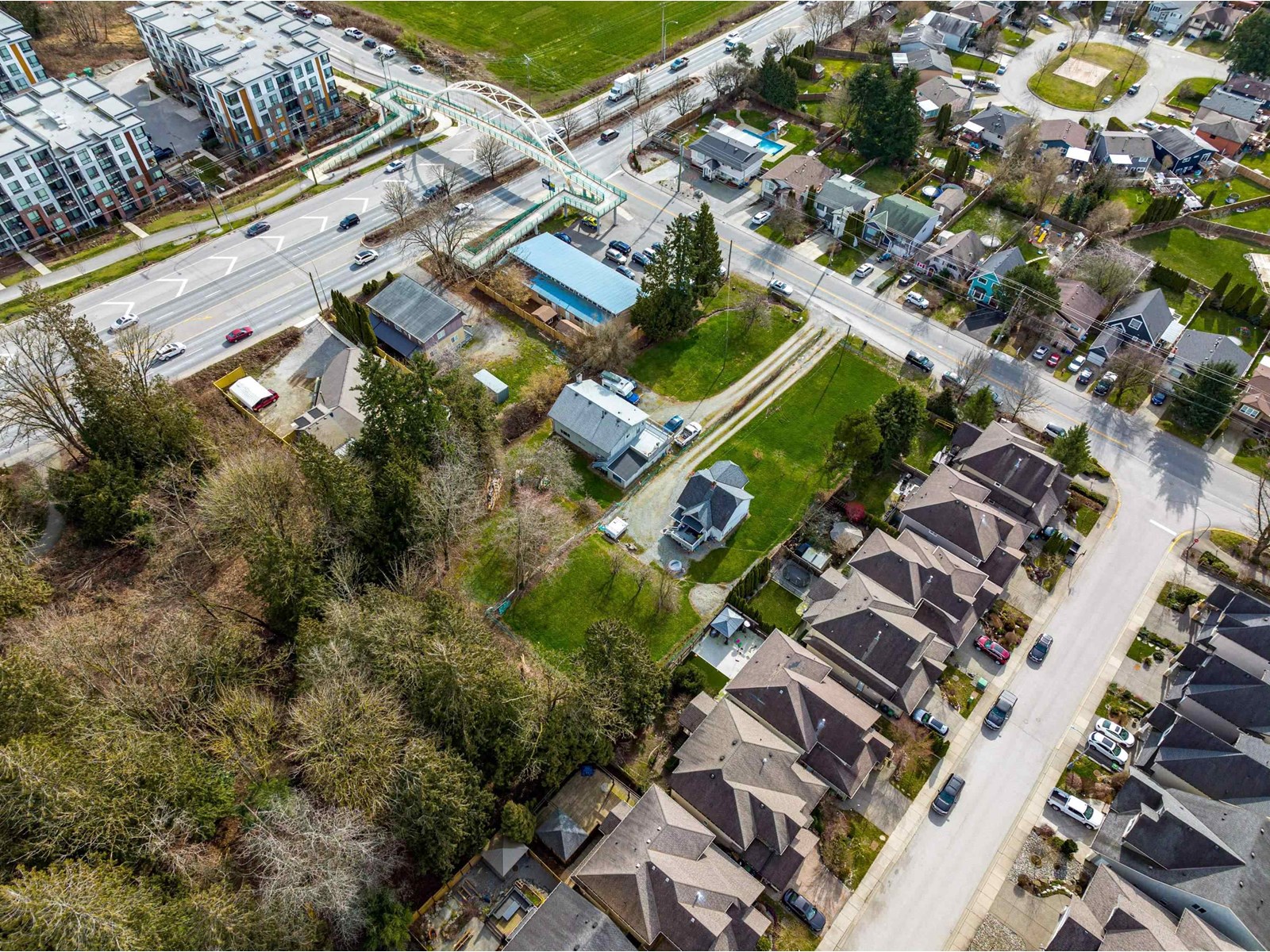Photo 10 of 19957 68 Avenue, Langley BC