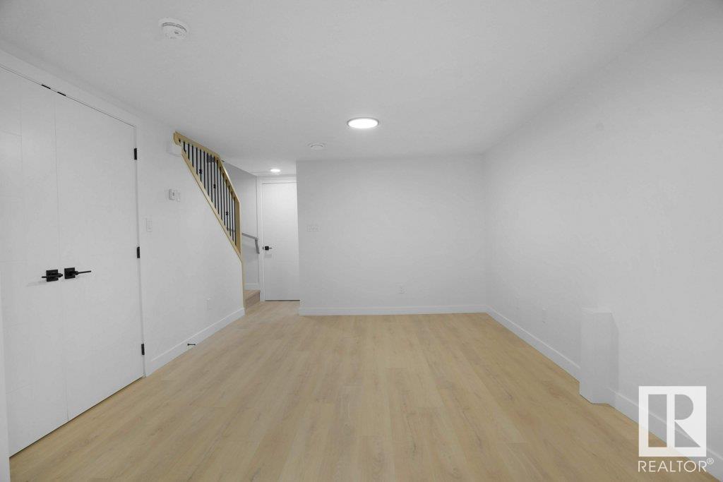 Photo 32 of 10946 62 Av Nw, Edmonton AB