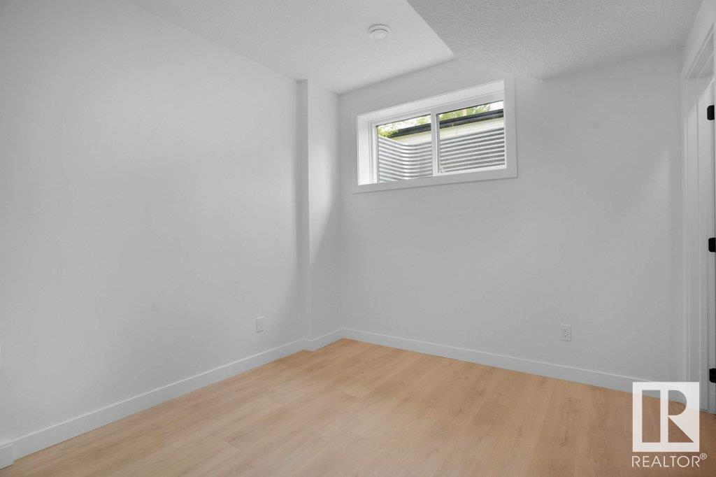 Photo 39 of 10946 62 Av Nw, Edmonton AB