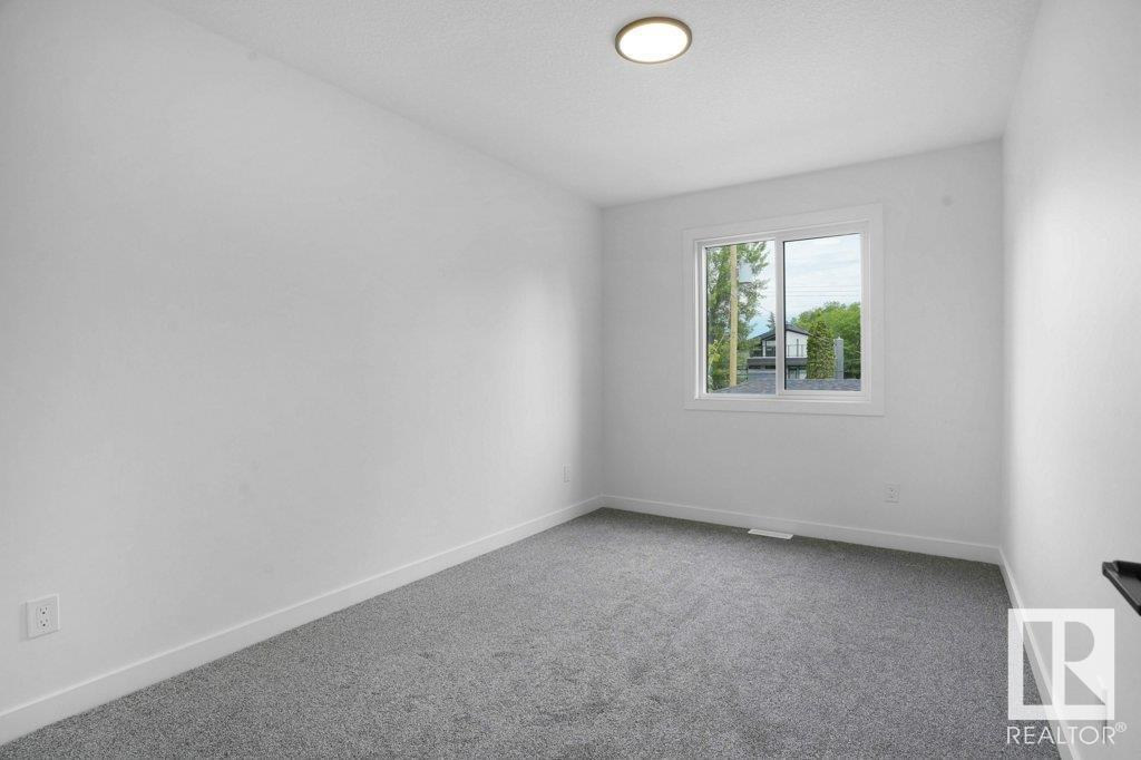 Photo 22 of 10946 62 Av Nw, Edmonton AB