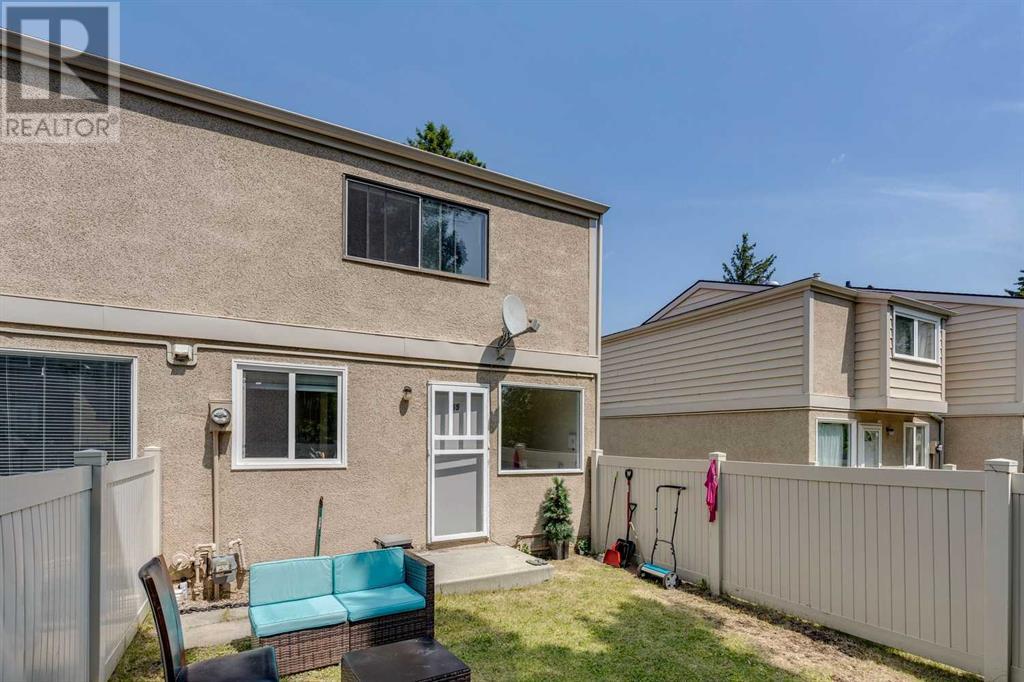 Single Family House for Sale in    Street NE Pineridge Calgary 
