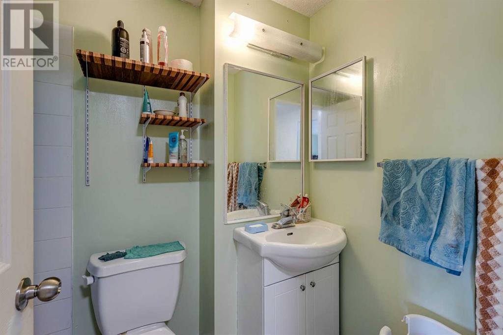 Single Family House for Sale in    Street NE Pineridge Calgary 
