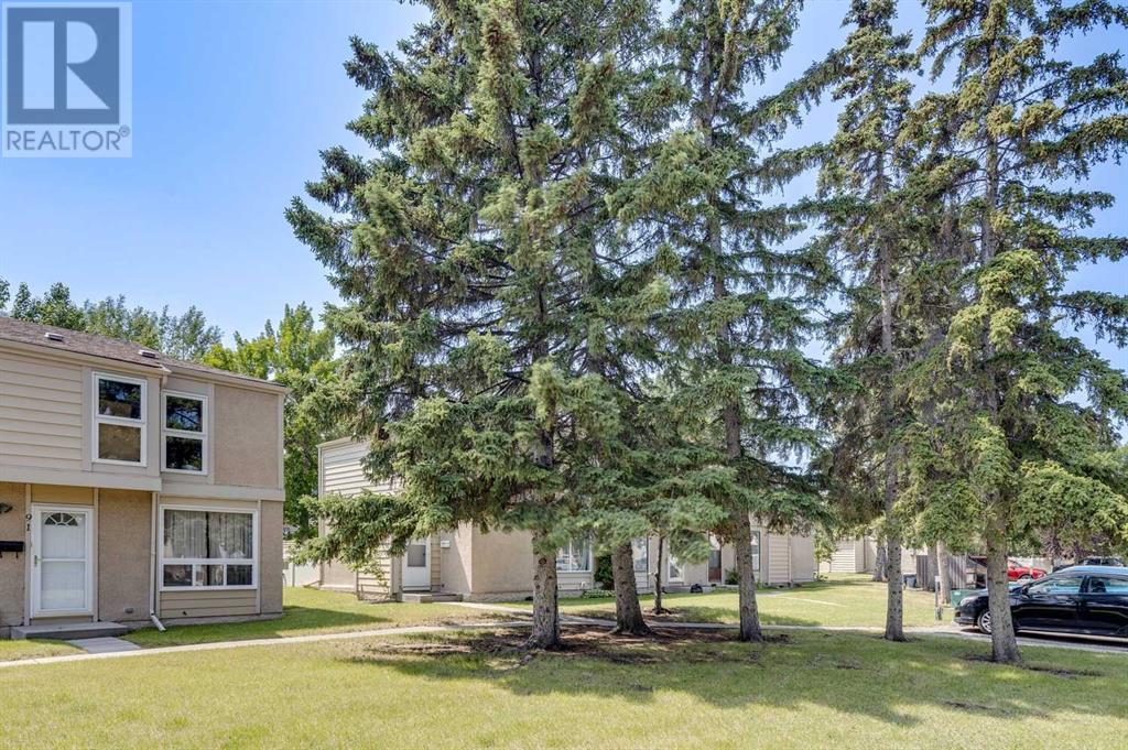 Single Family House for Sale in    Street NE Pineridge Calgary 