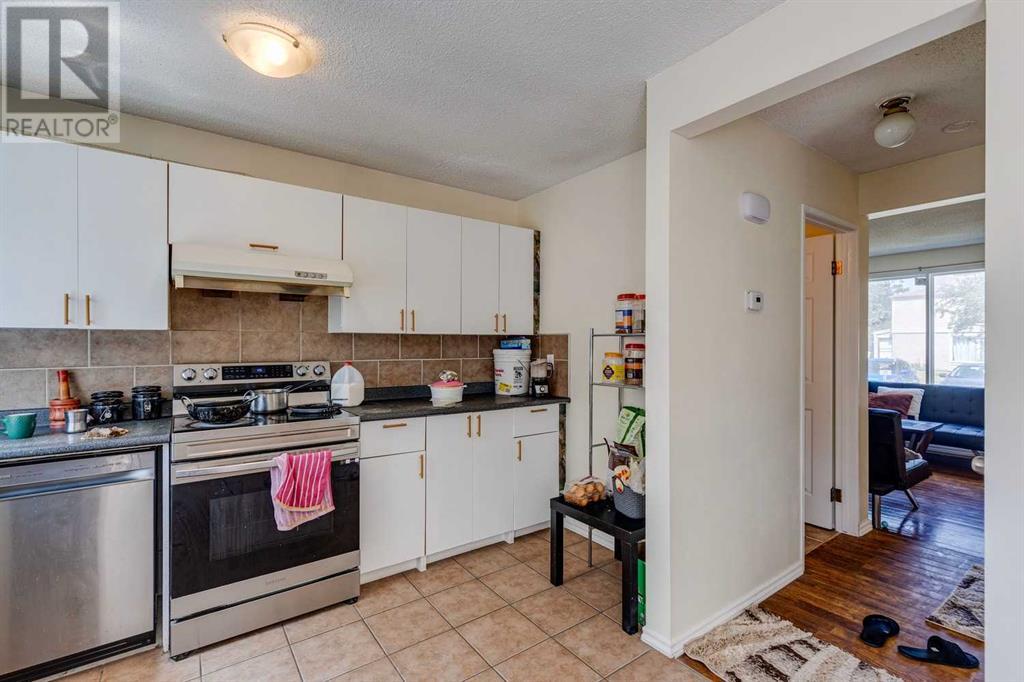 Single Family House for Sale in    Street NE Pineridge Calgary 