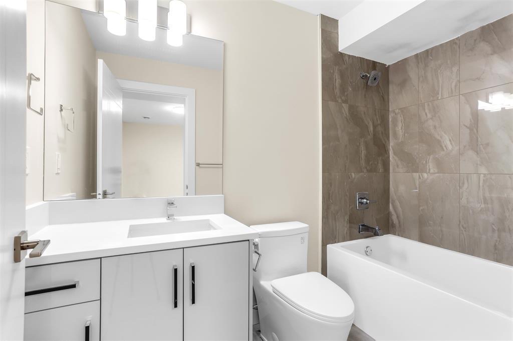 Photo 32 of 17136 1 Avenue, Surrey BC