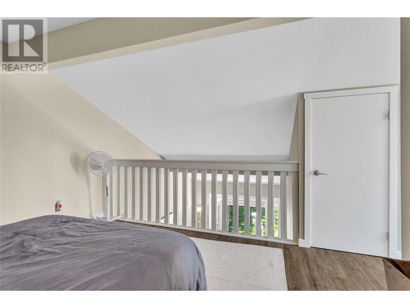 3155 Gordon Drive Unit# 209, Kelowna