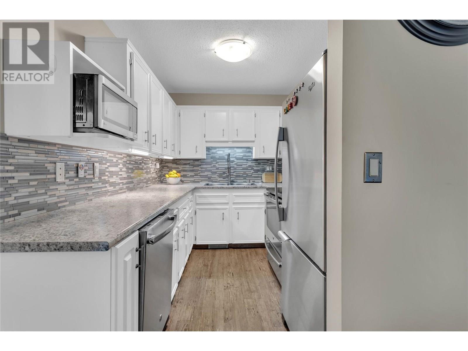 3155 Gordon Drive Unit# 209, Kelowna