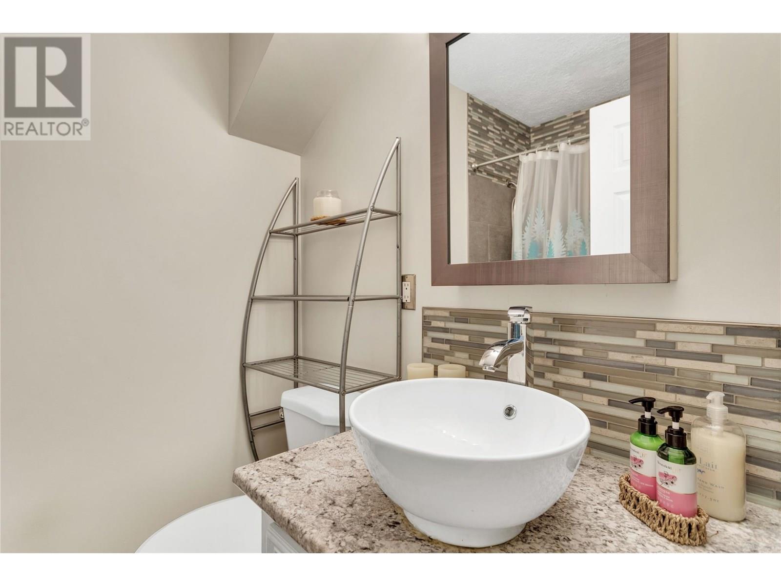3155 Gordon Drive Unit# 209, Kelowna