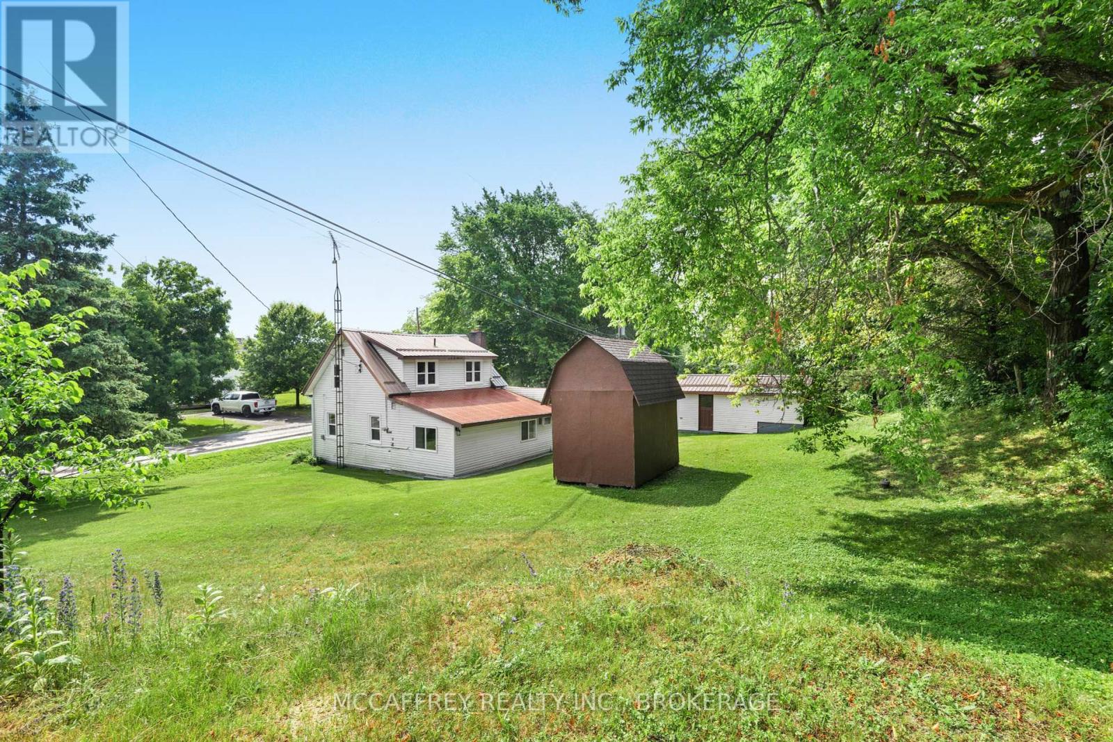 Photo 11 of 333 Burridge Road, South Frontenac ON