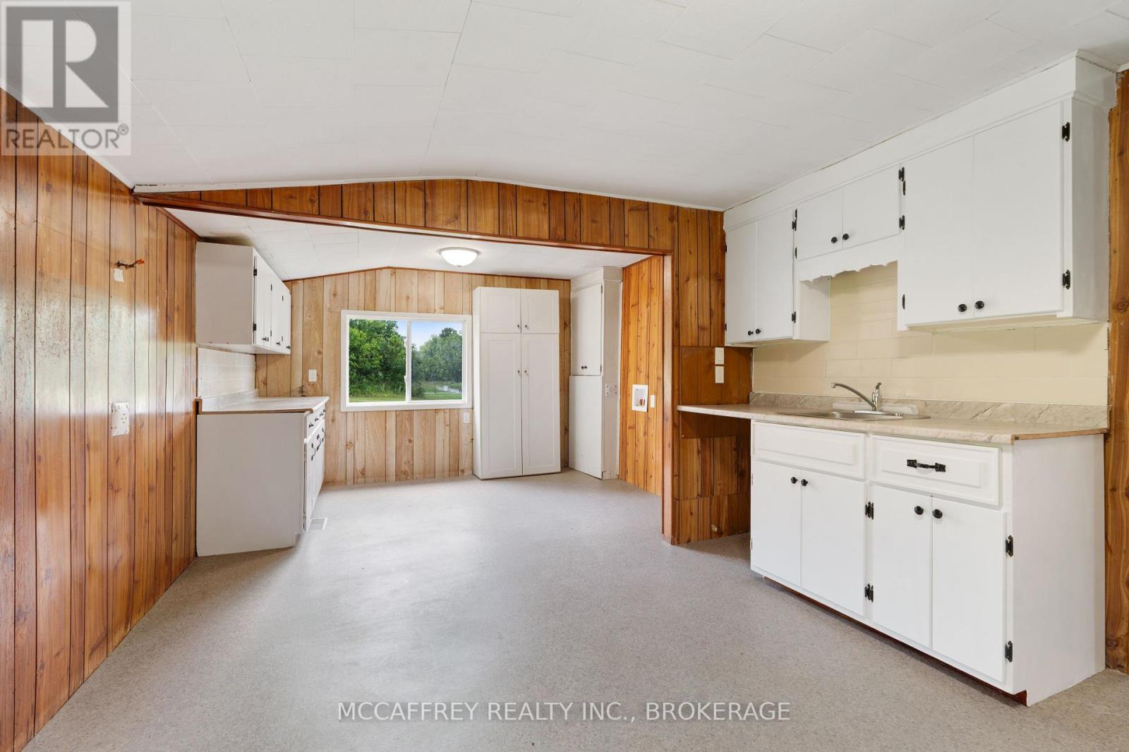 Photo 32 of 333 Burridge Road, South Frontenac ON