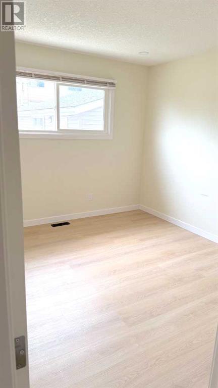 Multi-family House Bi-level for Sale in   Avenue NE Winston Heights/Mountview Calgary 
