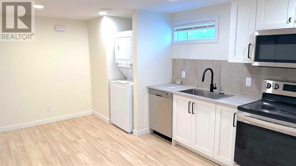 Multi-family House Bi-level for Sale in   Avenue NE Winston Heights/Mountview Calgary 