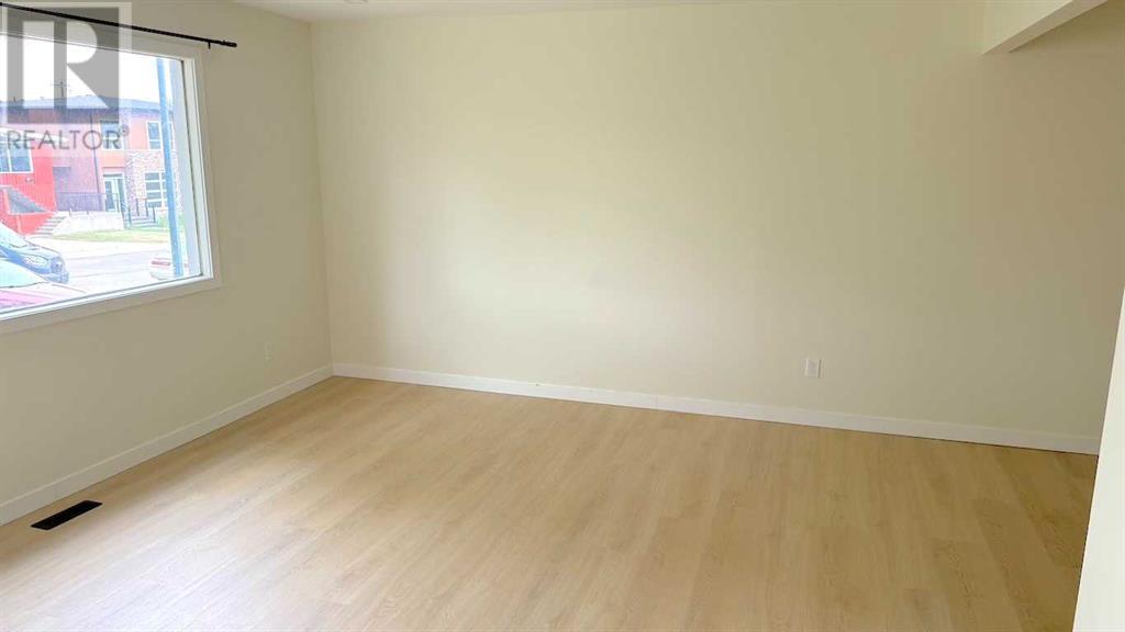 Multi-family House Bi-level for Sale in   Avenue NE Winston Heights/Mountview Calgary 
