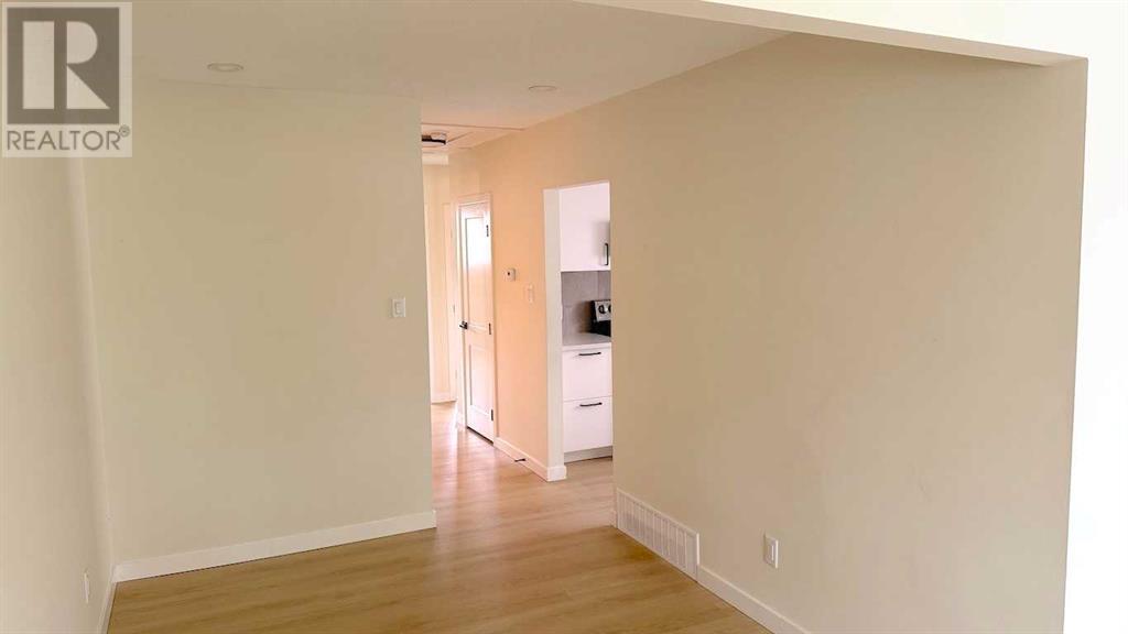 Multi-family House Bi-level for Sale in   Avenue NE Winston Heights/Mountview Calgary 