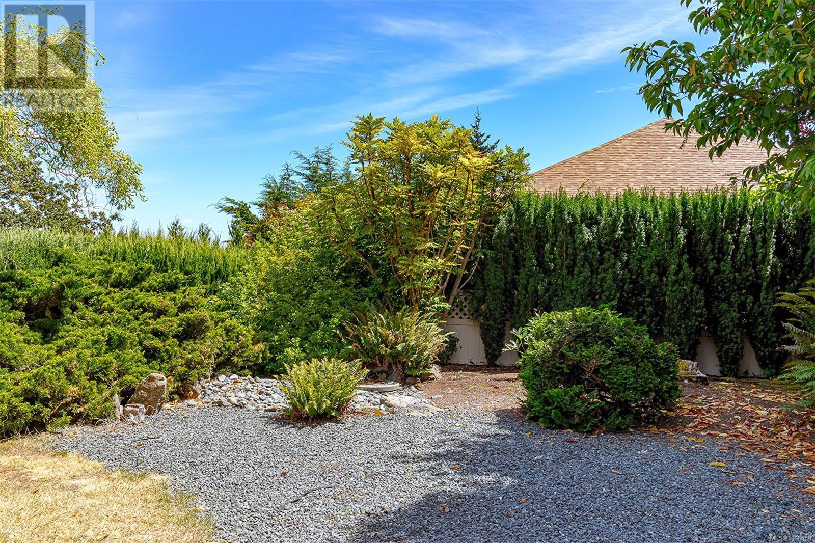 Photo 77 of 2619 Crystalview Dr, Langford BC