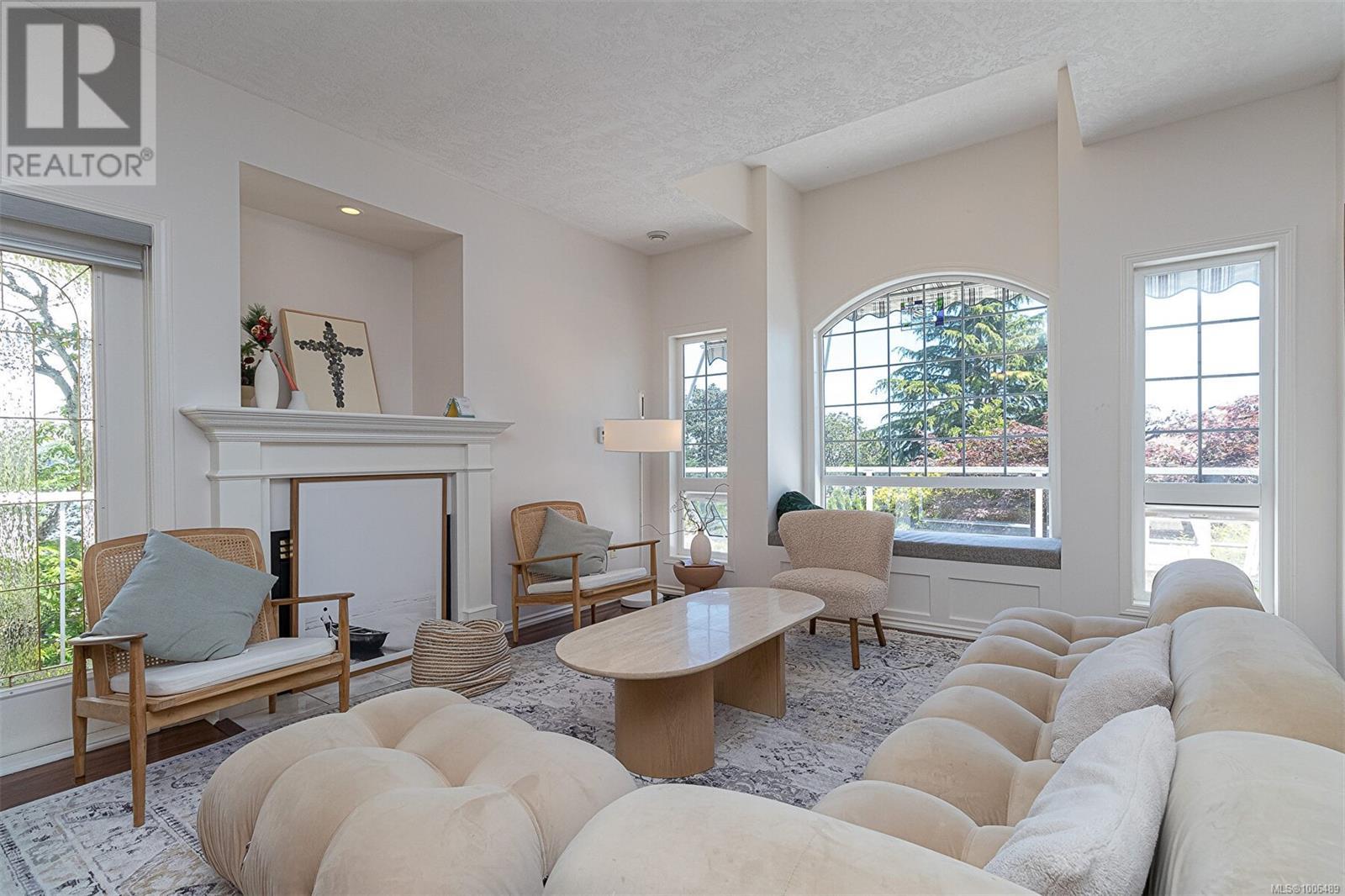 Photo 14 of 2619 Crystalview Dr, Langford BC