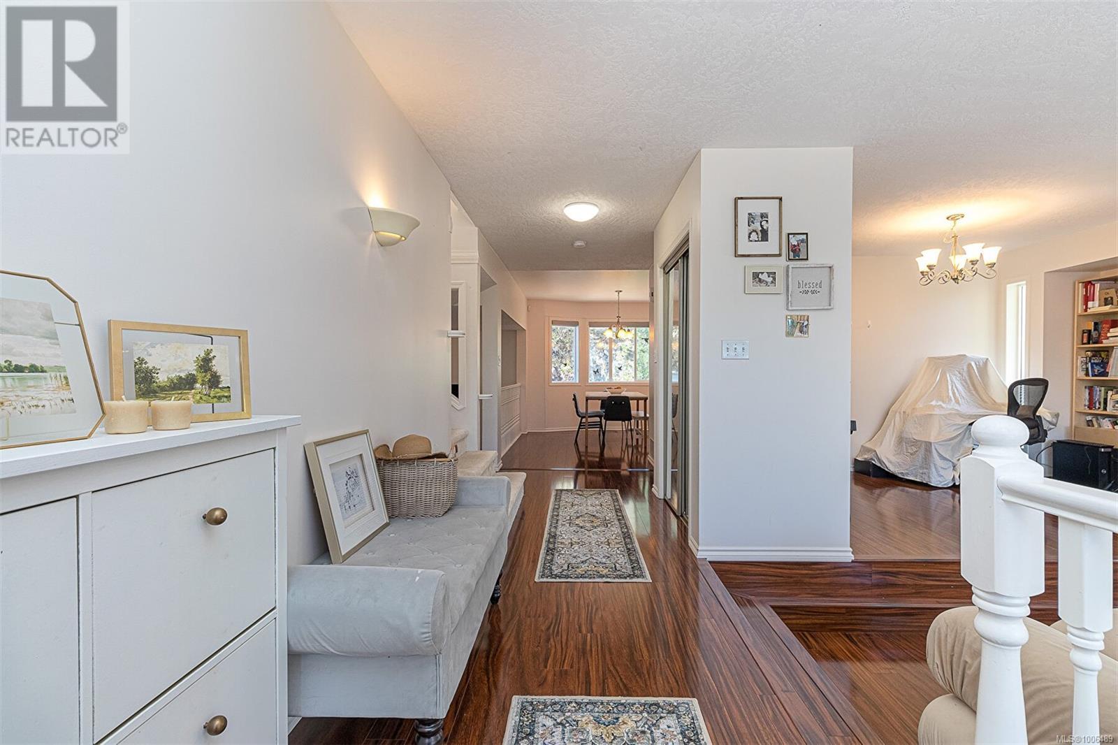 Photo 21 of 2619 Crystalview Dr, Langford BC