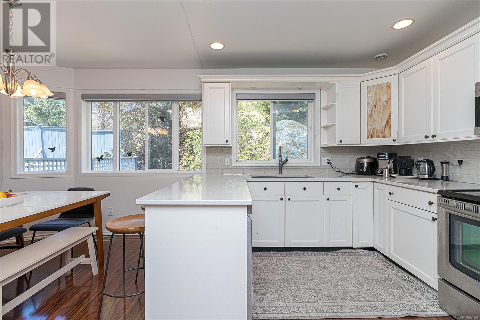 Photo 45 of 2619 Crystalview Dr, Langford BC