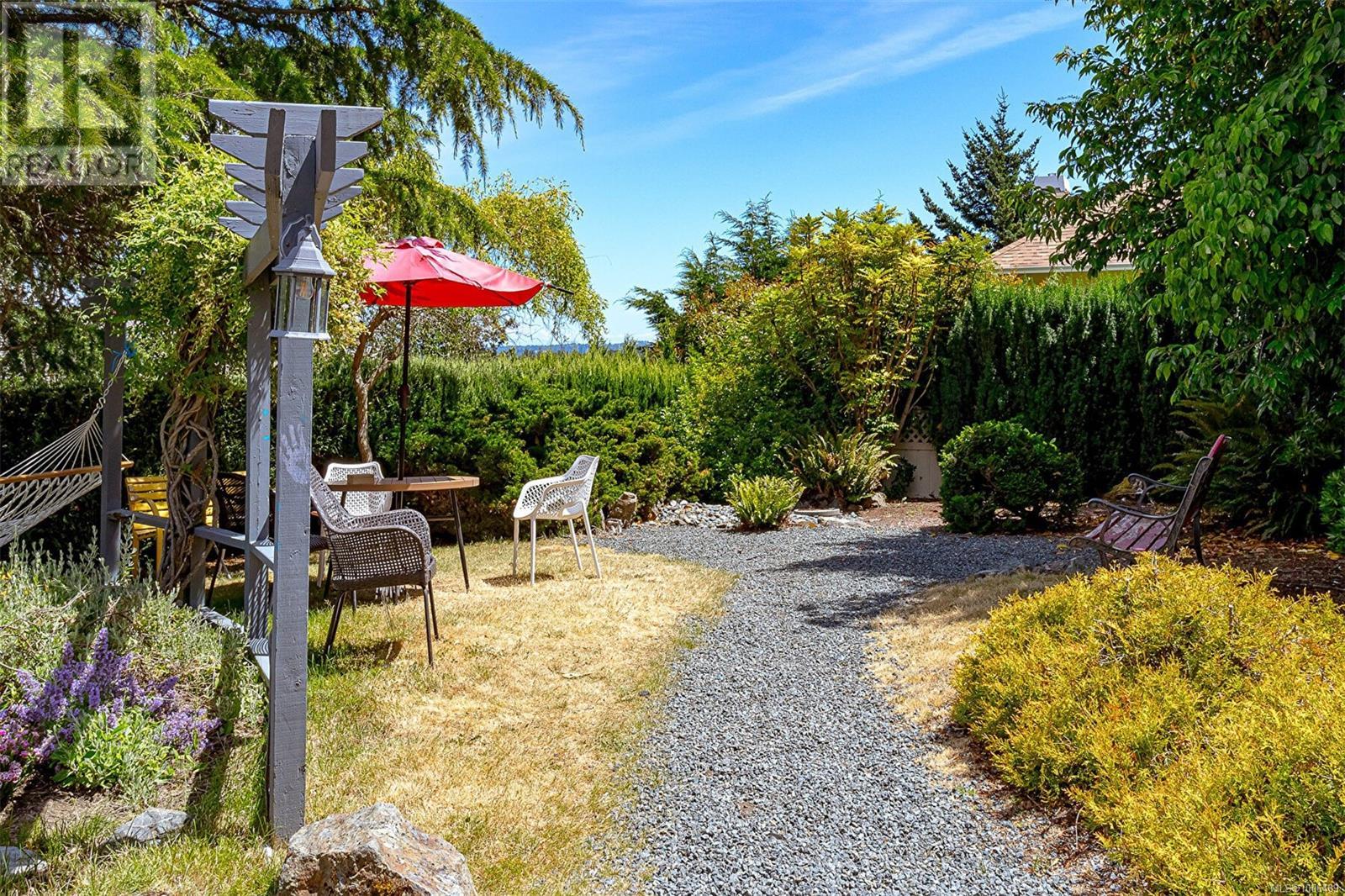 Photo 48 of 2619 Crystalview Dr, Langford BC