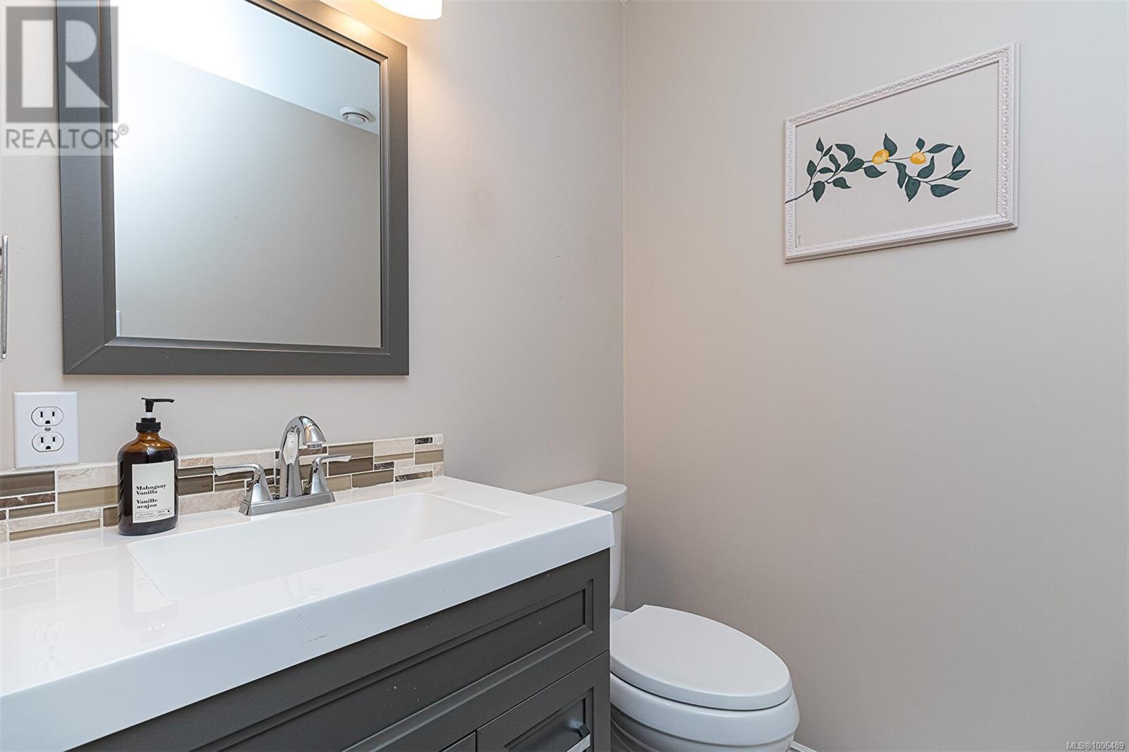Photo 19 of 2619 Crystalview Dr, Langford BC