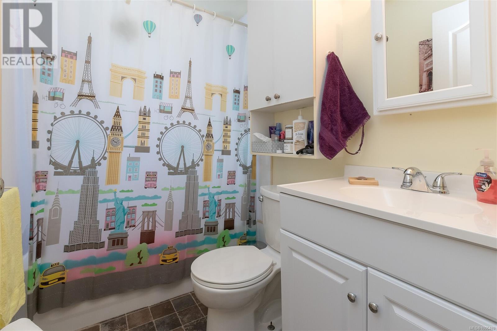 Photo 9 of 2619 Crystalview Dr, Langford BC